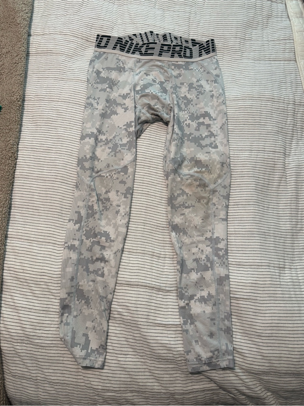 Nike Pro Light Grey & White Digital Camo Compression Shorts